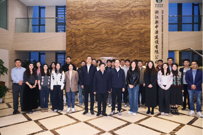 福耀集團創(chuàng)始人曹德旺一行蒞臨浙江新中源參觀考察